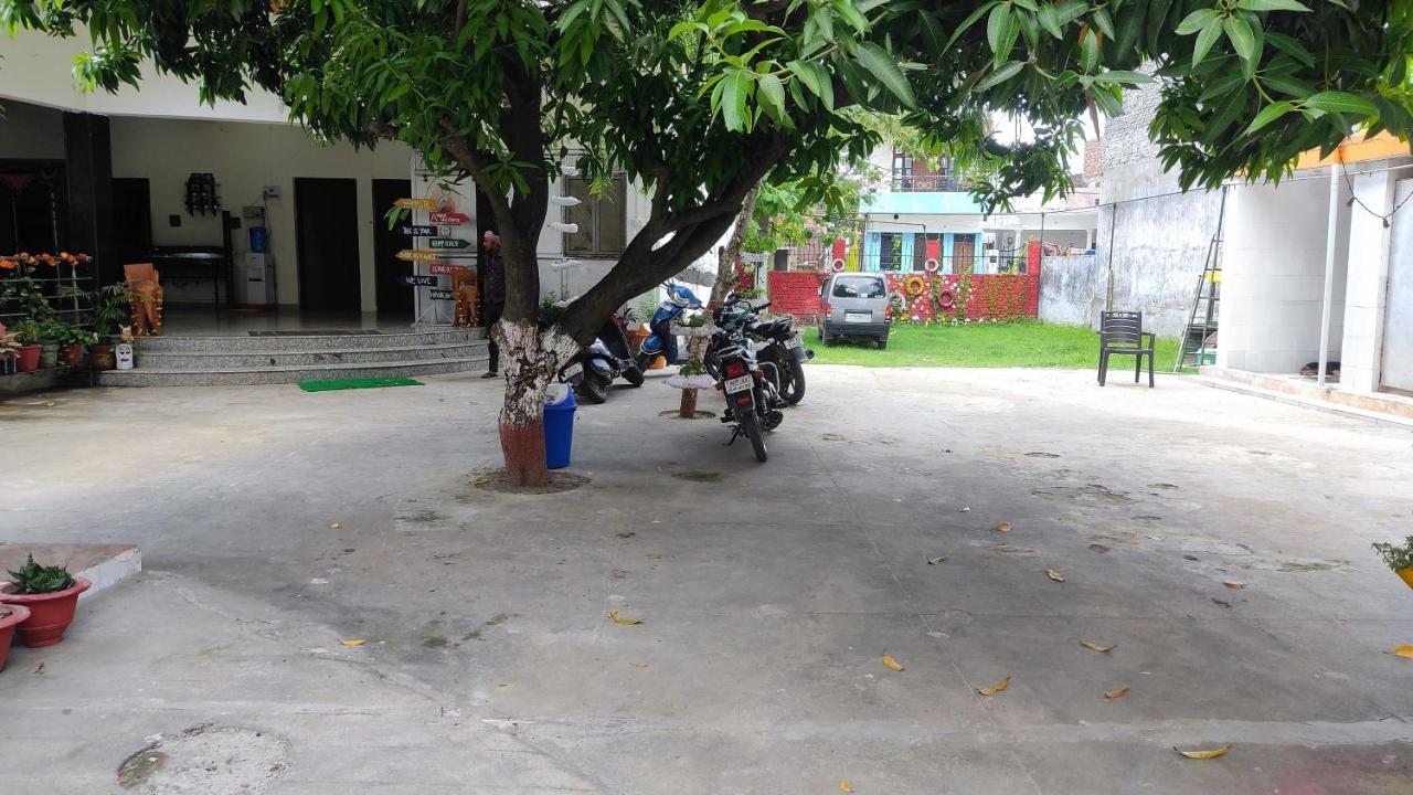 Oyo Lord Buddha Guest House Gorakhpur Exterior photo